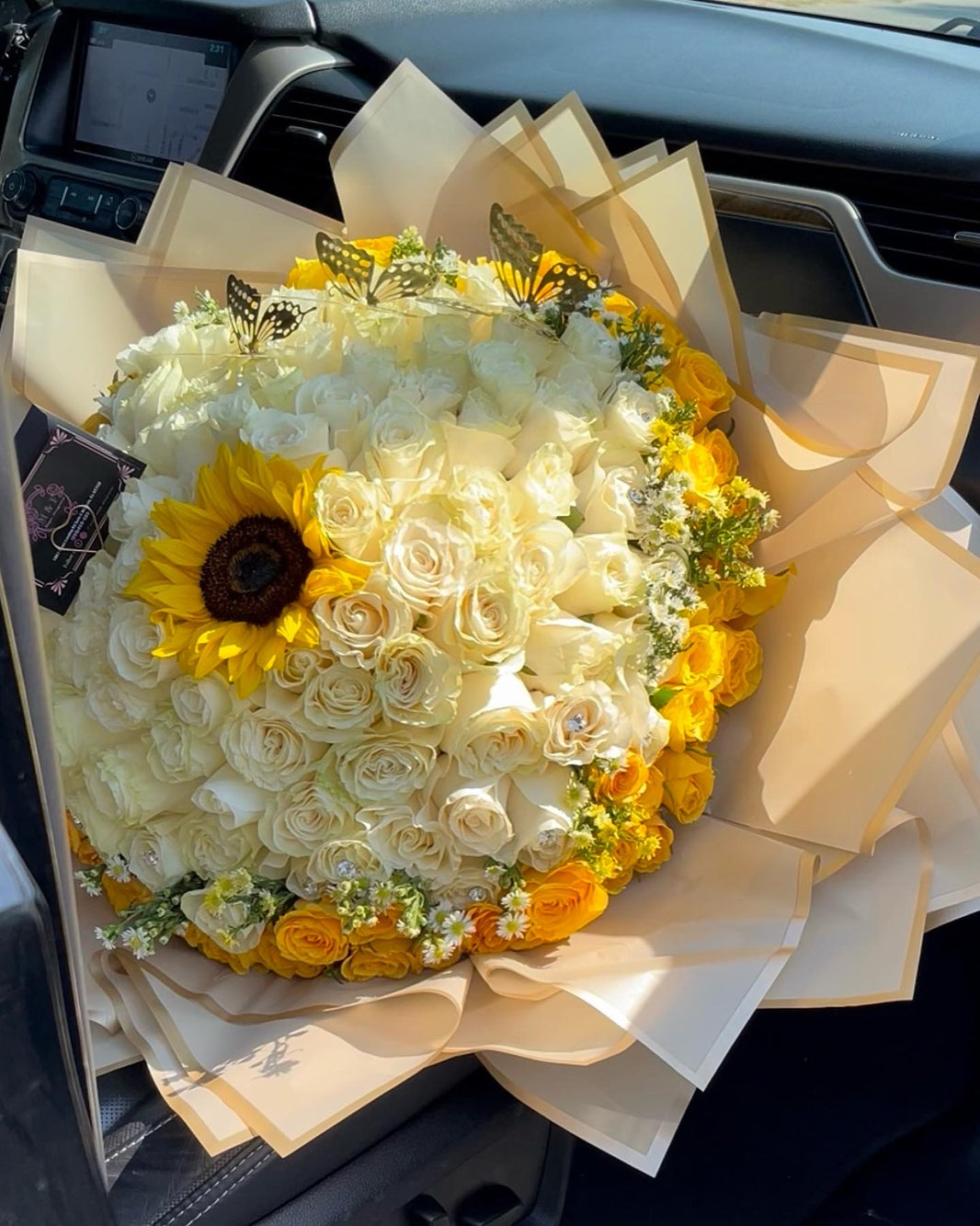 Ramos Buchones – M & F Unique Arrangements