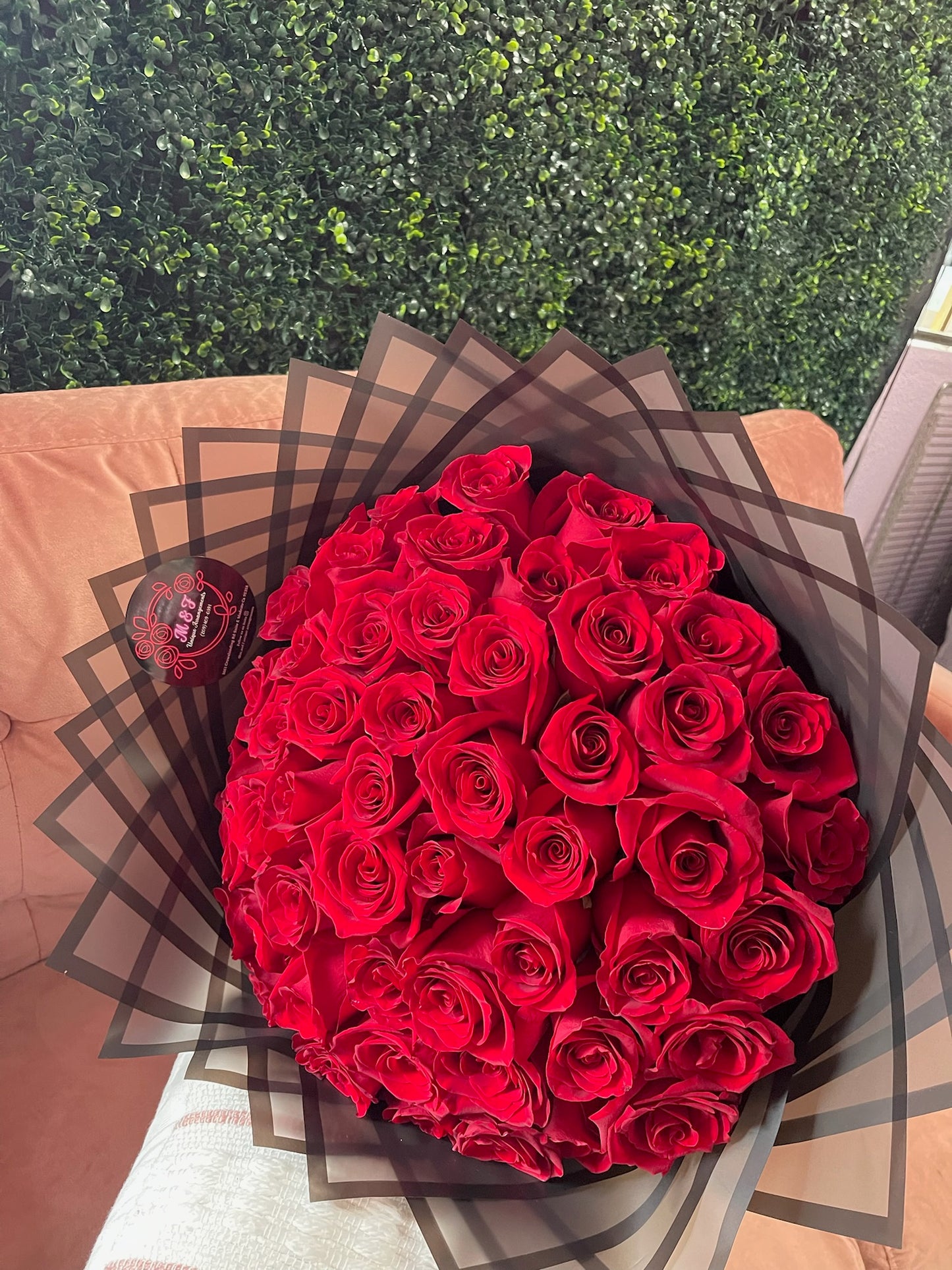 75 Ecuadorian Roses Ramo